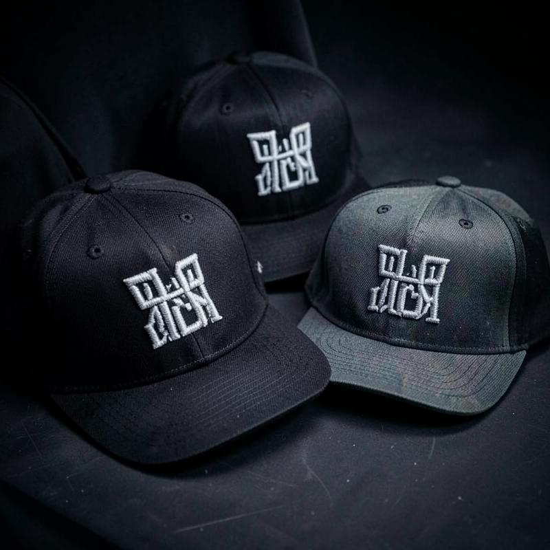 Custom embroidered snapback caps with logo embroidery